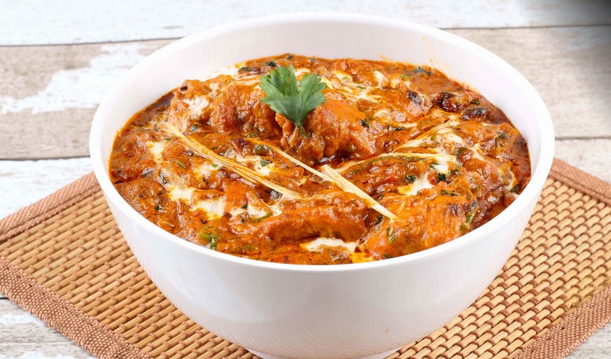 chicken-vindaloo-served-in-bowl