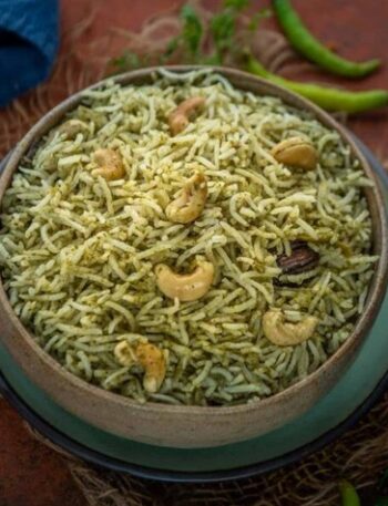 pudina-rice-served-in-bowl