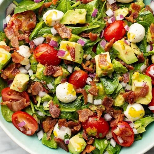 Avocado Bacon Spinach Salad: A Perfect Harmony of Indulgence and Nutrition.